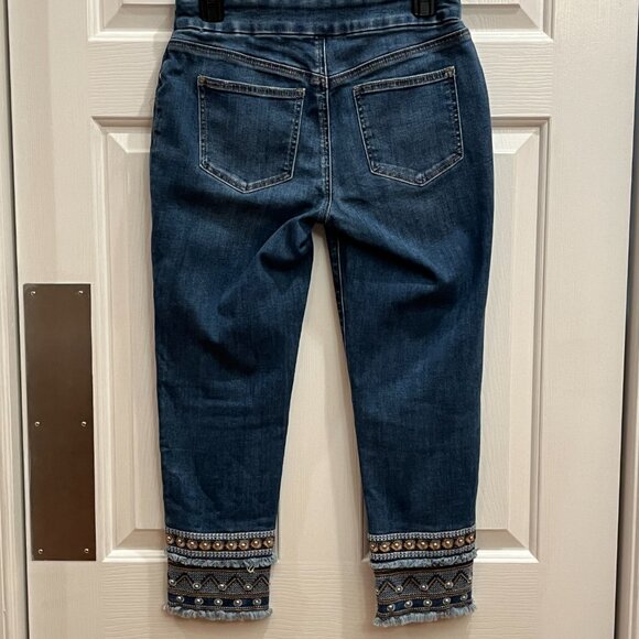 Chico's Jeans Women's 0P / US 4P Pull on Stretch Jegging Ankle Embroidered Hem - Picture 5 of 9